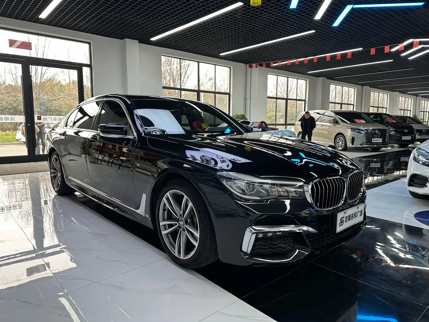 BMW 7 Series 2018 730Li Leading Type M Sport Package фото 4