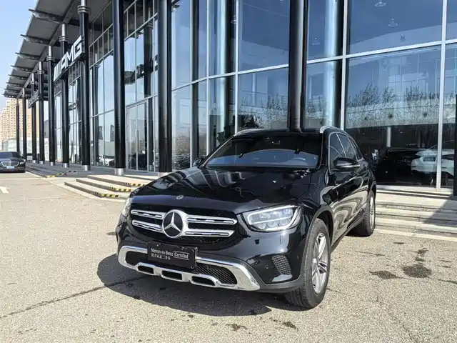 MERCEDES-BENZ GLC