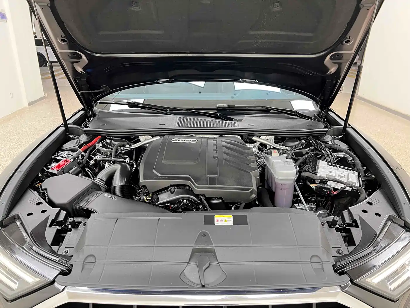 Audi A6L 2024 45 TFSI Premium Dynamic фото 31
