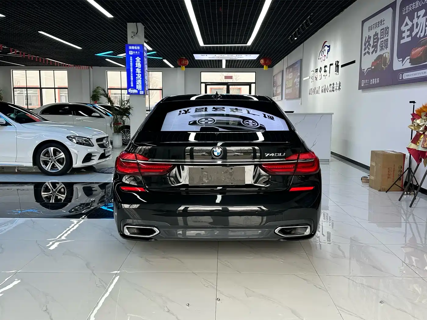 BMW 7 Series 2018 730Li Leading Type M Sport Package фото 8