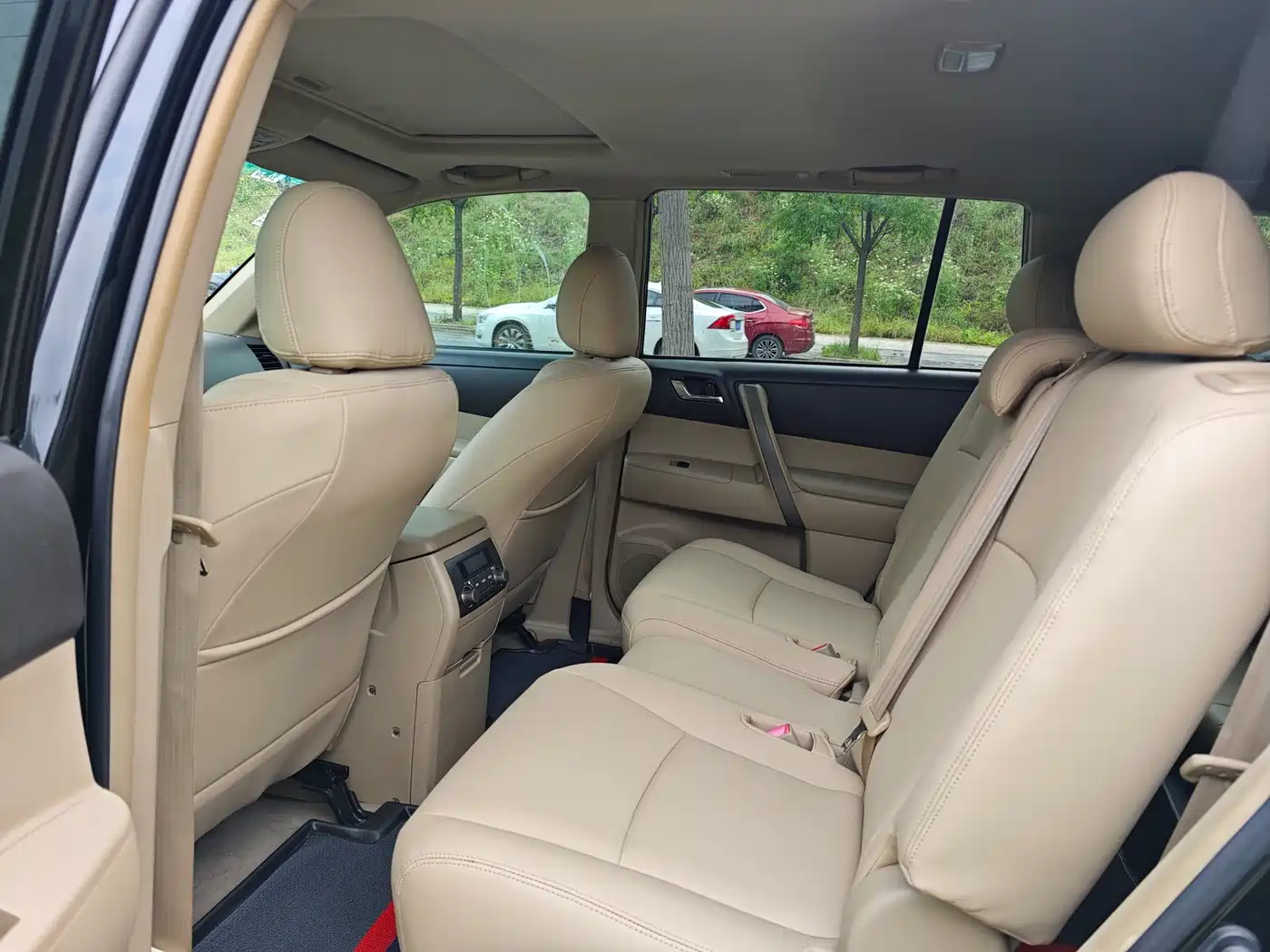 Toyota Highlander 2009 2.7L 2WD 7-seater Luxury Edition фото 6