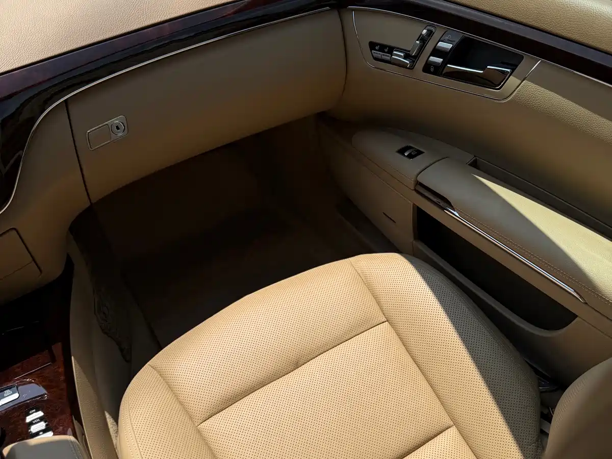 Mercedes-Benz S-Class 2010 2010 S 350 L 4MATIC