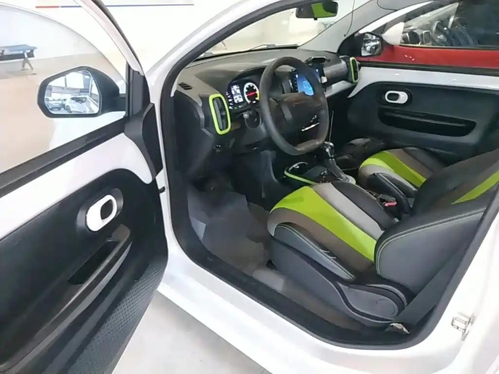 Roewe Clever 2020 2020 Urban Style Edition