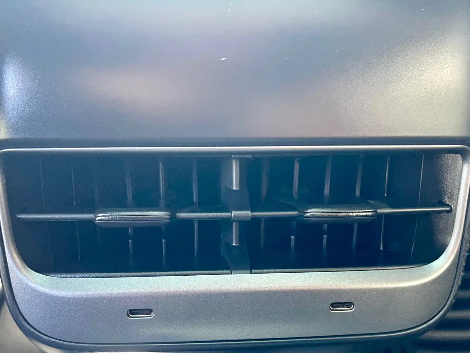 Фото 22 - Tesla Model 3