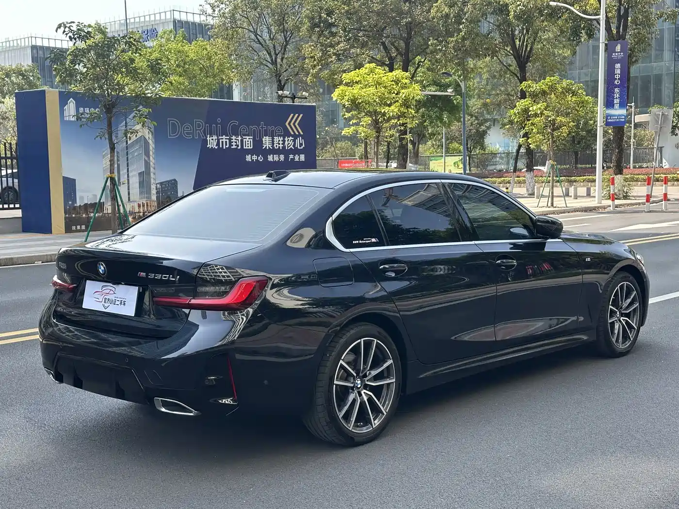 BMW 3 Series 2025 325Li M Sport Package фото 4