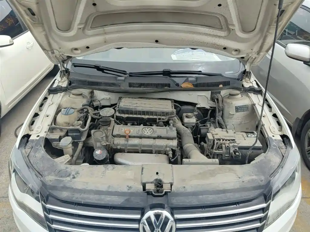 Volkswagen Bora 2014 1.6L Automatic Comfort Edition фото 20