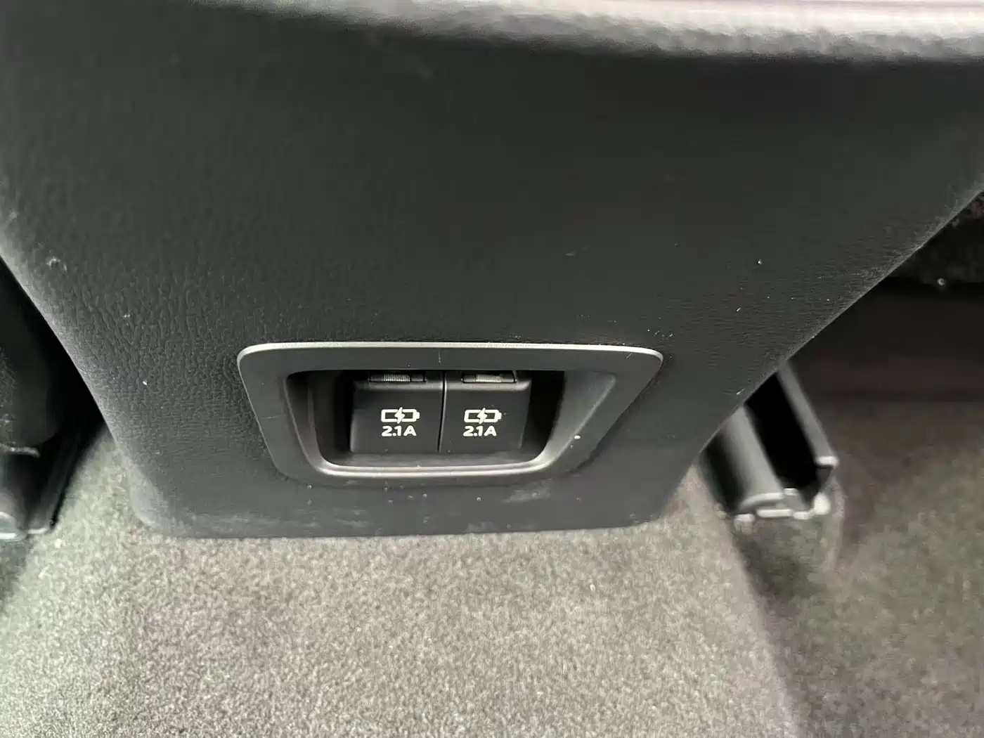 Toyota Corolla 2021 Hybrid 1.8L E-CVT Elite Edition фото 27