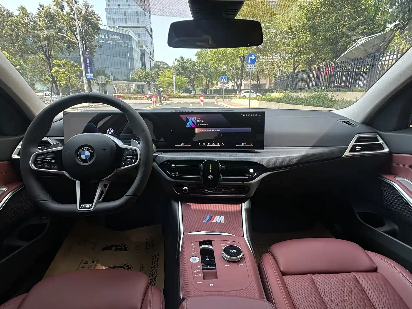 BMW 3 Series 2025 325Li M Sport Package фото 17