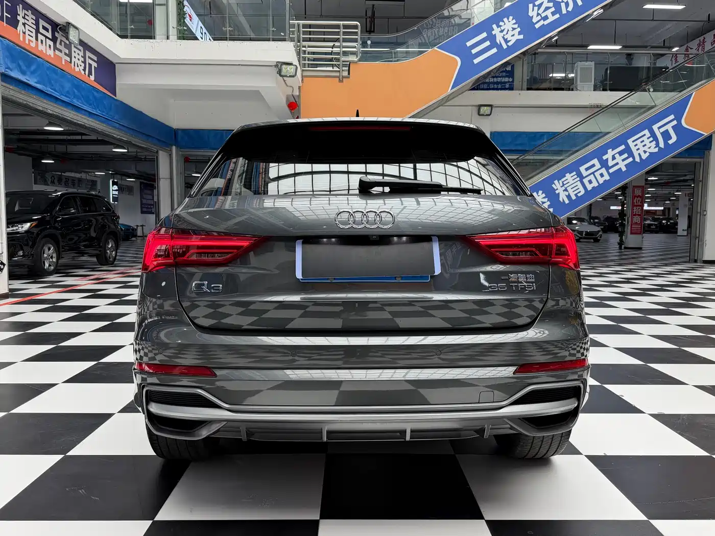 Audi Q3 2022 35 TFSI Fashion Dynamic фото 15