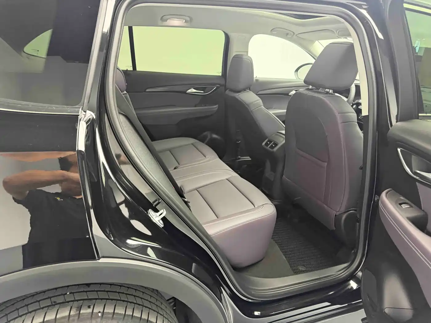 Buick Envision Plus 2026 Envision Plus 28T FWD Base фото 11