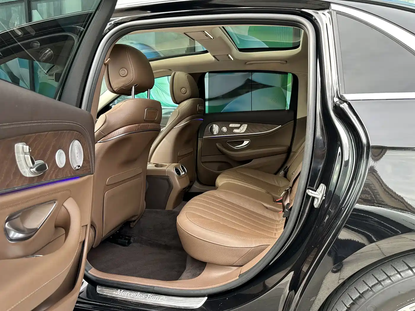 Mercedes-Benz E-Class 2020 Facelift E 300 L Exclusive фото 17