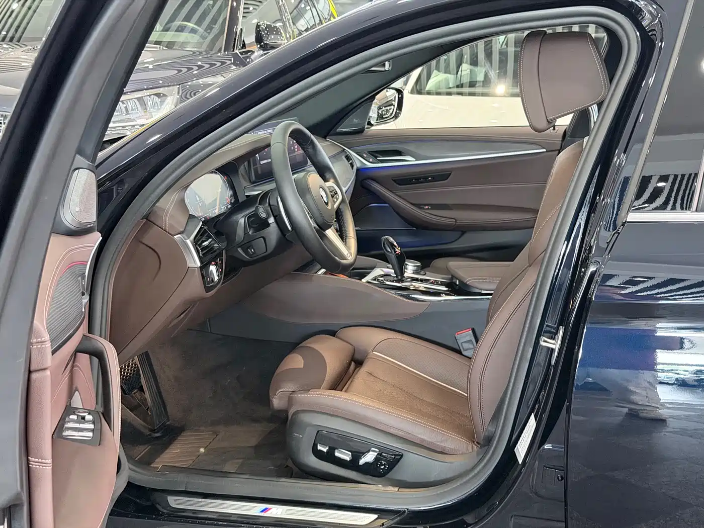 BMW 5-SERIES