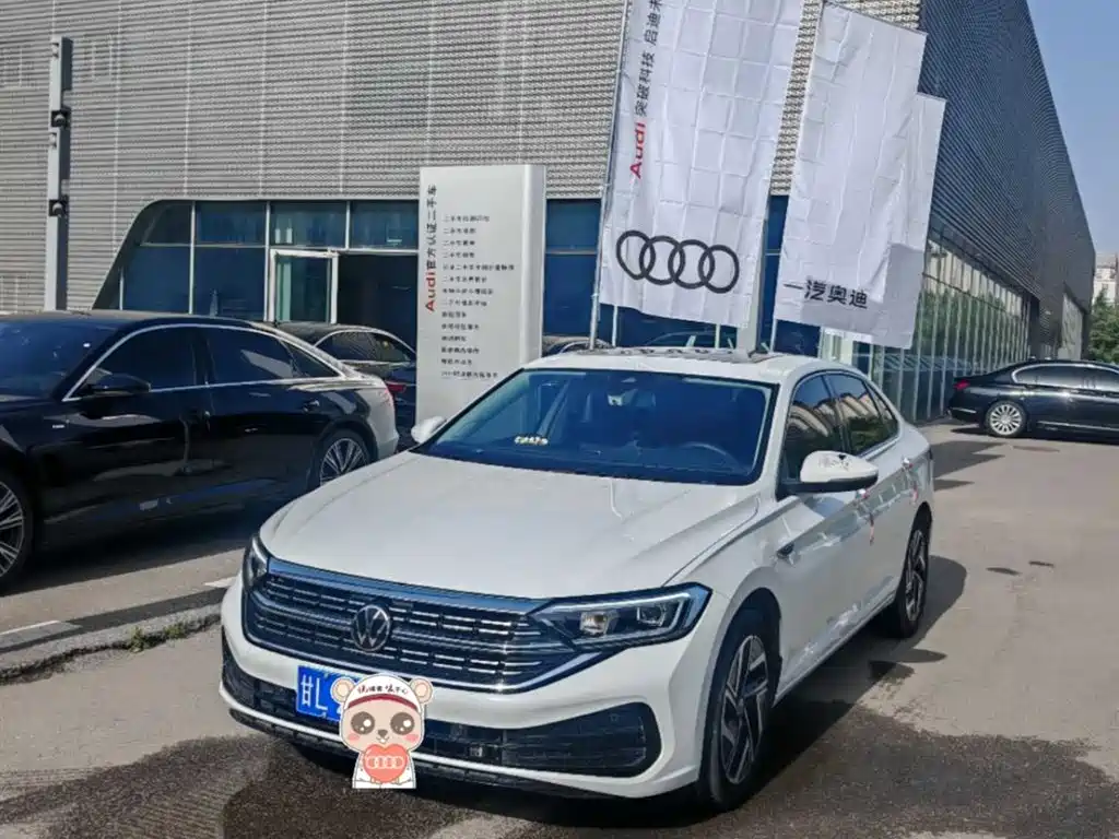 Volkswagen Sagitar 2023 300TSI DSG Surpassing Edition фото 2