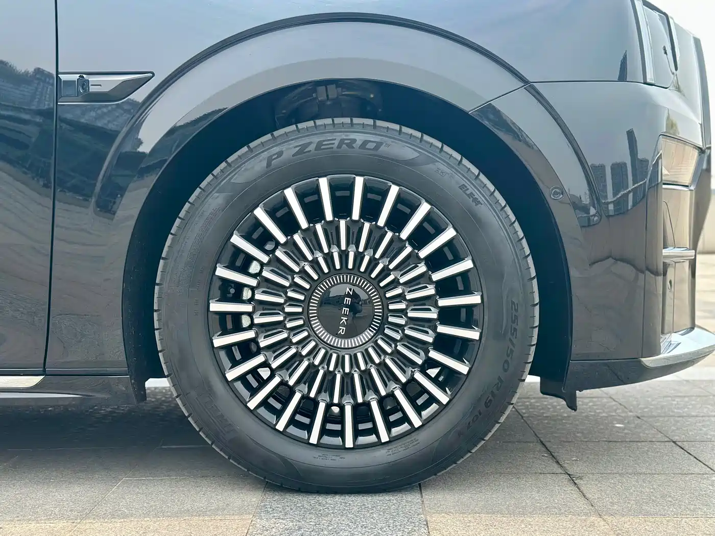 ZEEKR EXTREME KRYPTON 009