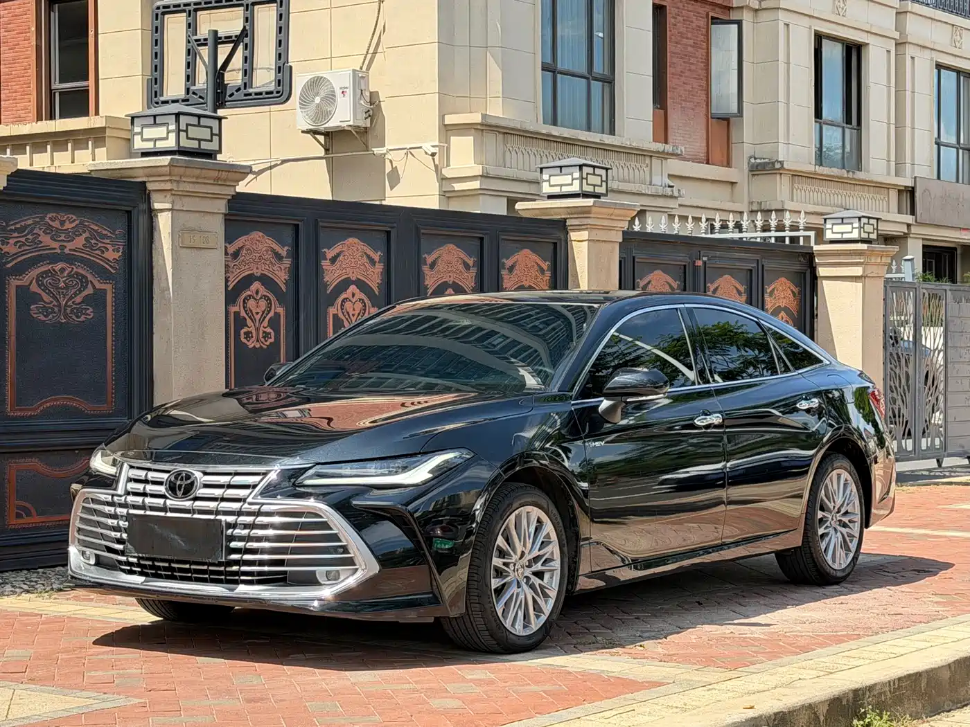 Toyota Avalon 2024 Hybrid 2.0L Luxury Edition