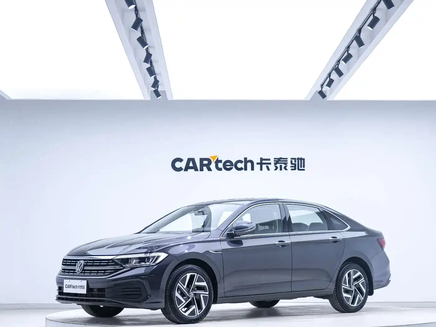 Volkswagen Sagitar 2025 Model Year 3rd Facelift 300TSI DSG Surpassing Edition