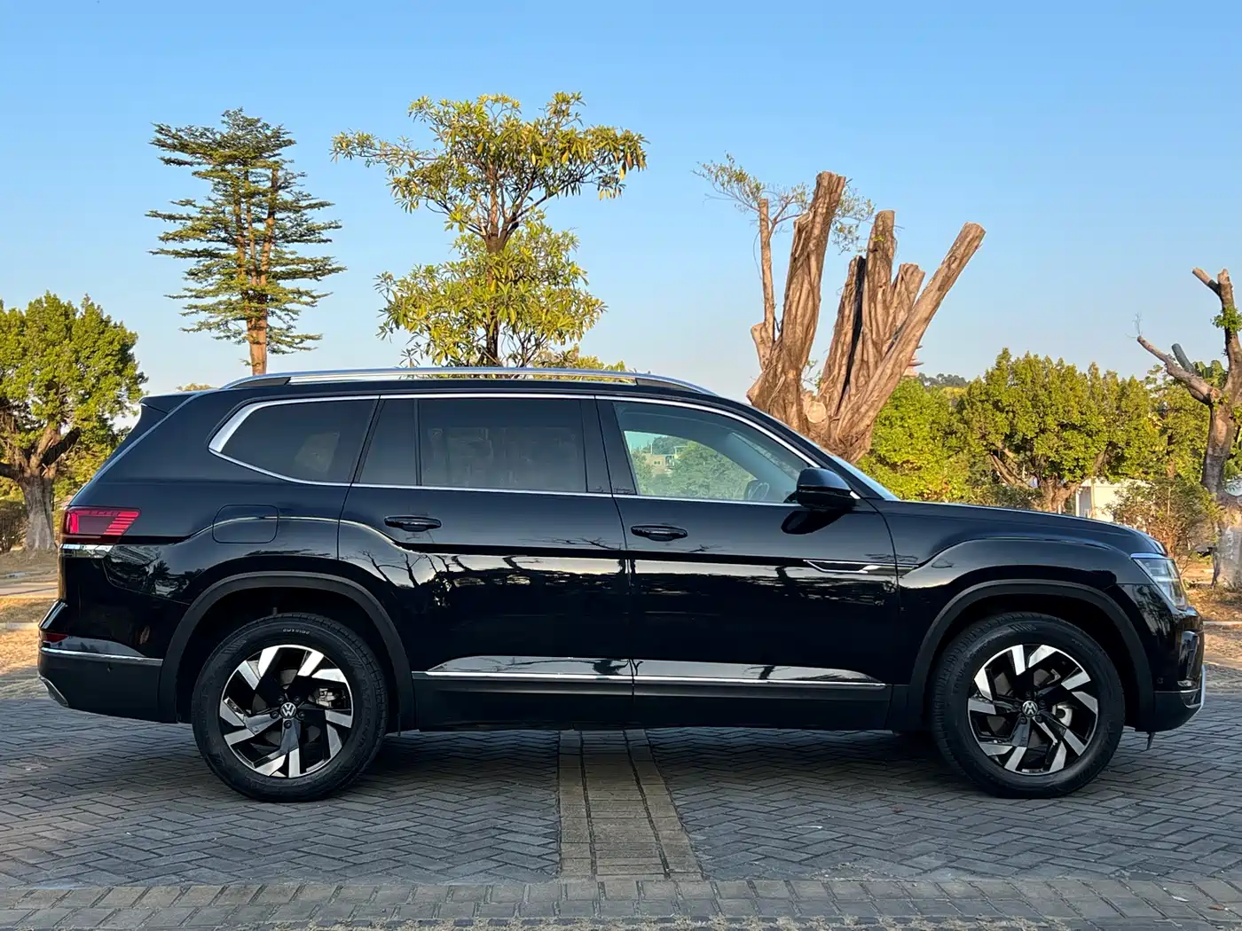 Volkswagen Teramont 2022 330TSI 2WD Premium Luxury фото 5