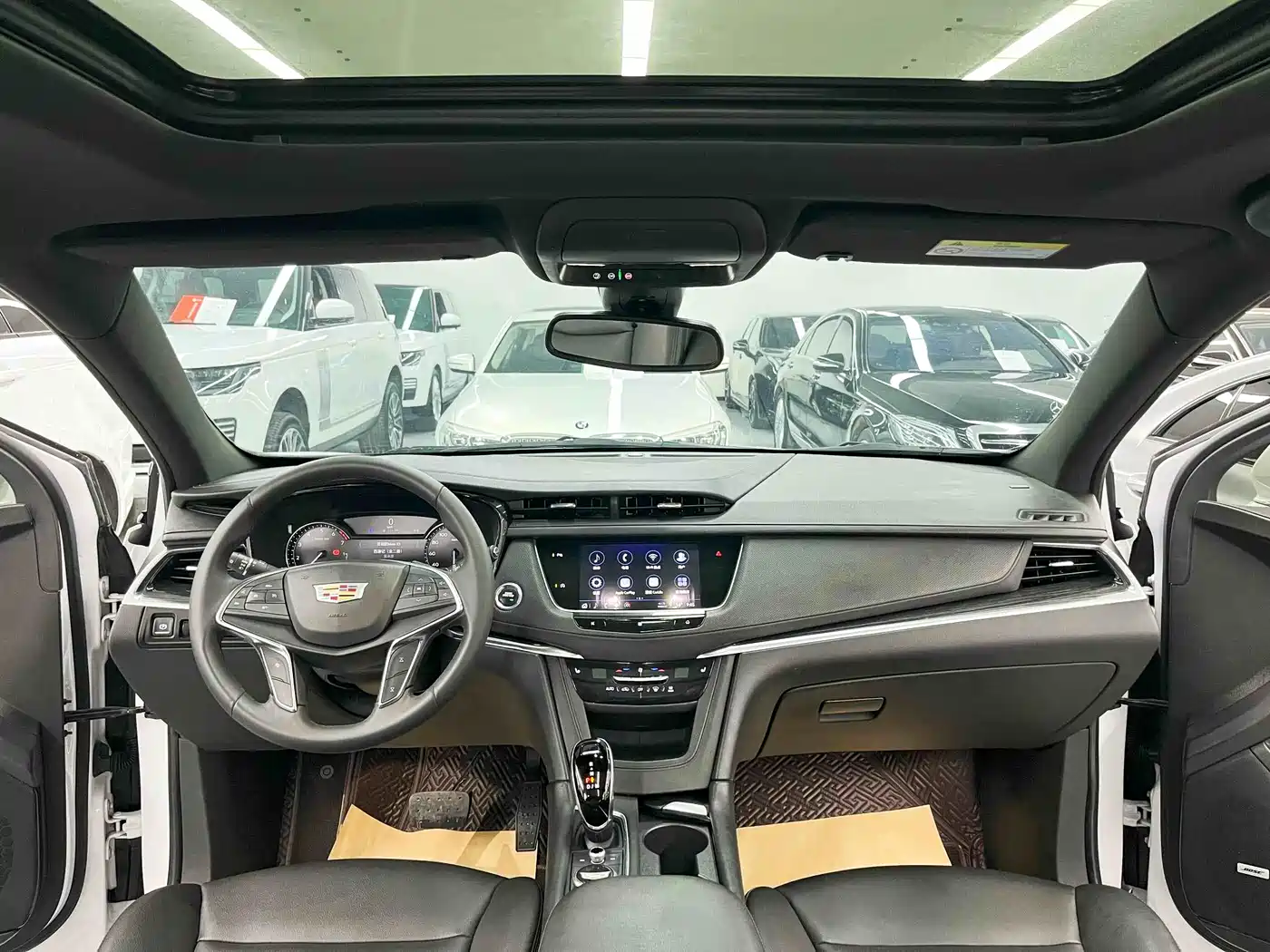 Cadillac XT5 2021 2.0T 2WD Luxury Edition фото 9