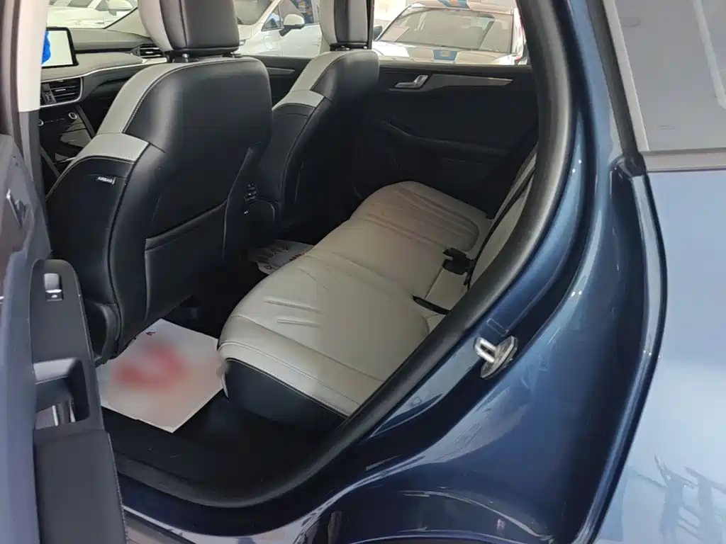 Ford Escape 2023 2020 EcoBoost 245 2WD Leisure Edition