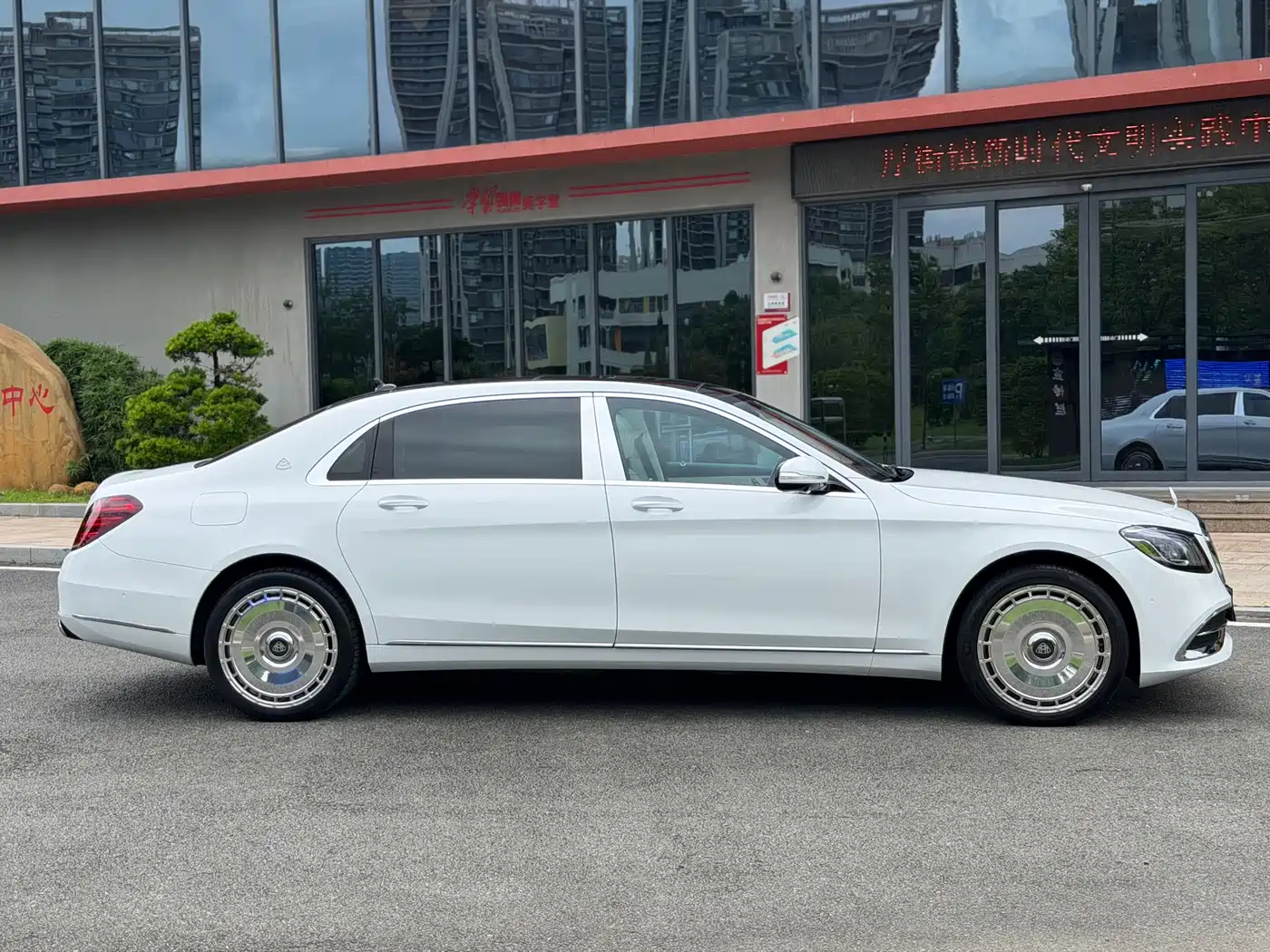 Mercedes-Benz Maybach S-Class 2017 S 400 4MATIC фото 8