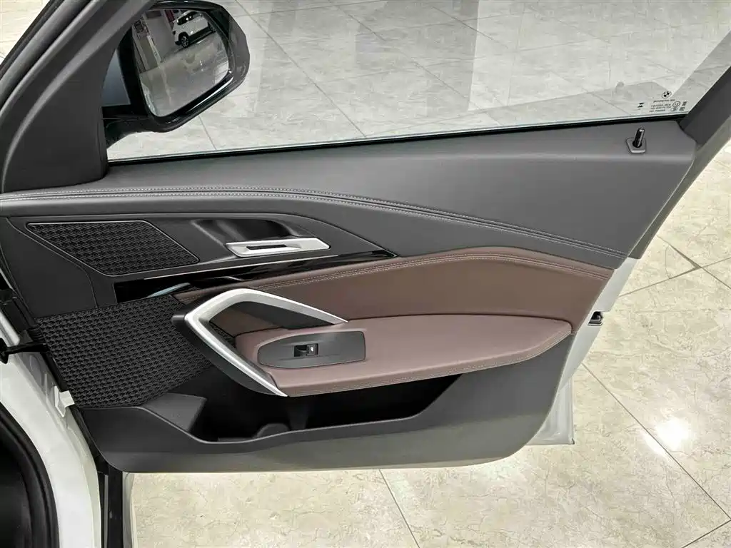 BMW X1 2023 sDrive20Li X Design Package фото 12