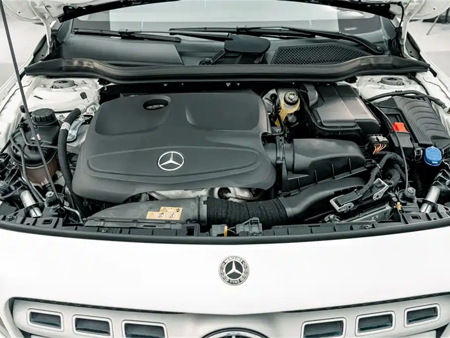 Mercedes-Benz GLA 2017 GLA 200 Dynamic фото 23
