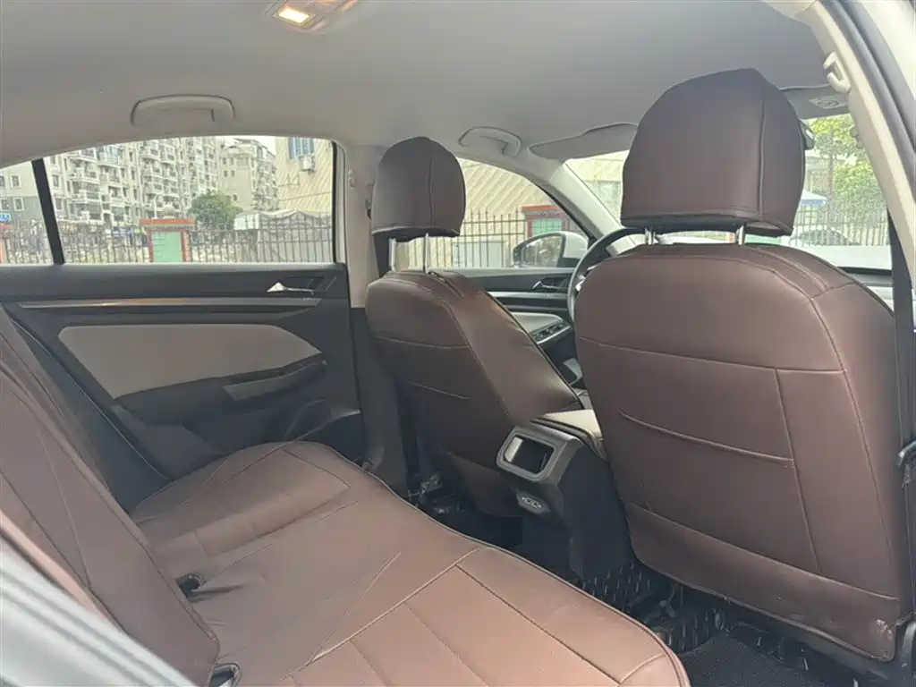 Volkswagen Bora 2023 200TSI DSG Comfort Edition фото 9