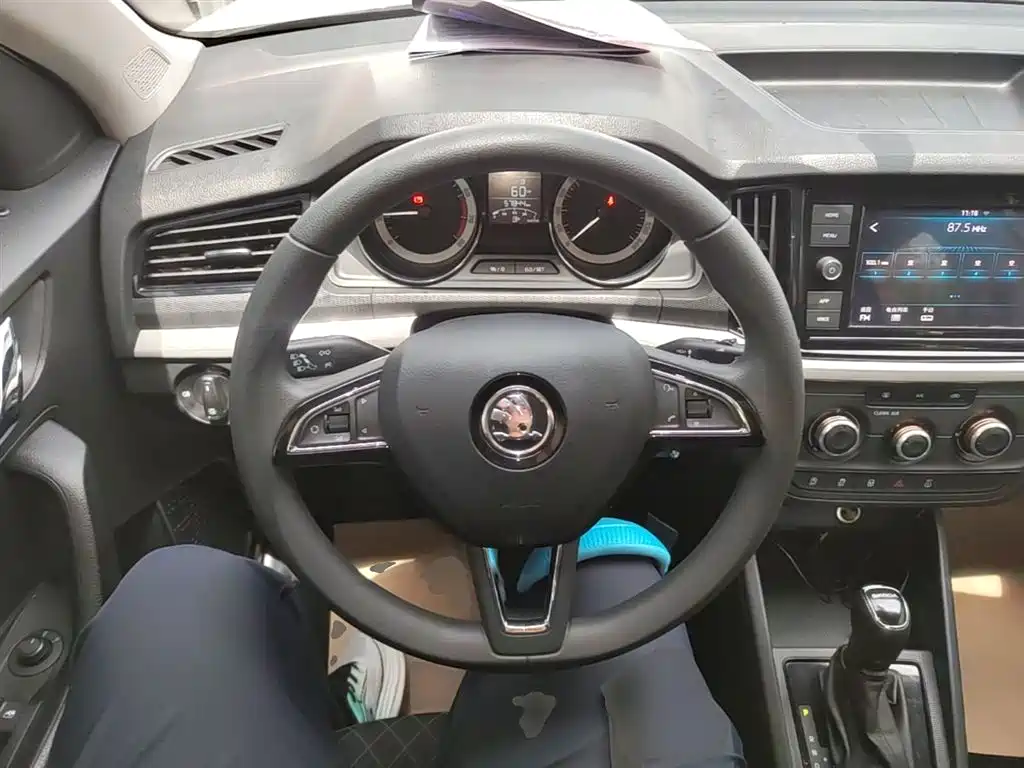 SKODA KOMICK