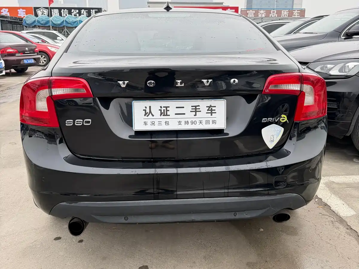 Фото 4 - Volvo S60 (Import)