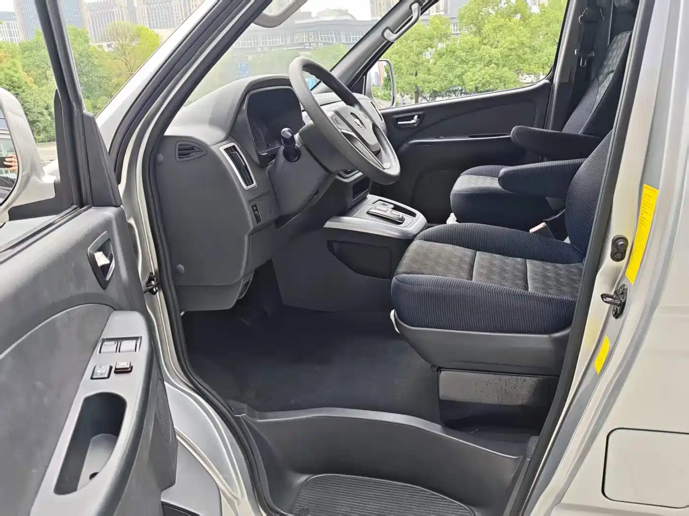 Фото 9 - Foton Fengjing Zhilan G5 Hybrid