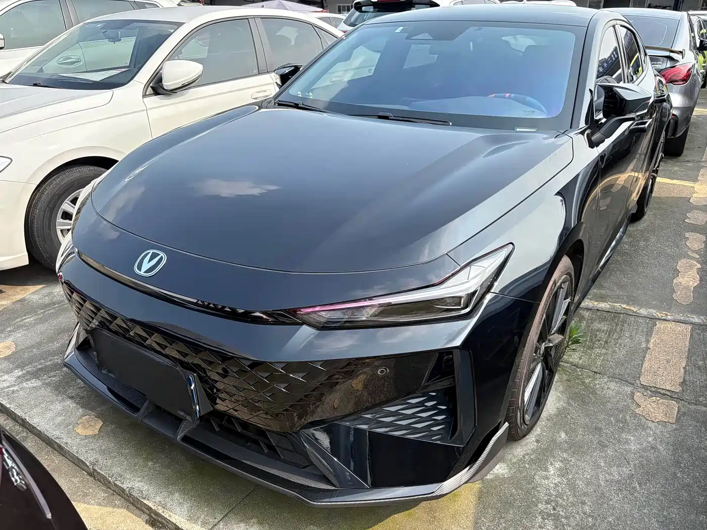 Changan UNI-V 2025 2025 1.5T 500Bar Premium Edition