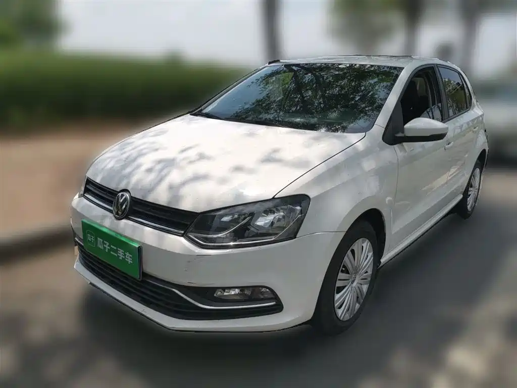 Volkswagen Polo 2016 1.6L Automatic Comfort фото 2
