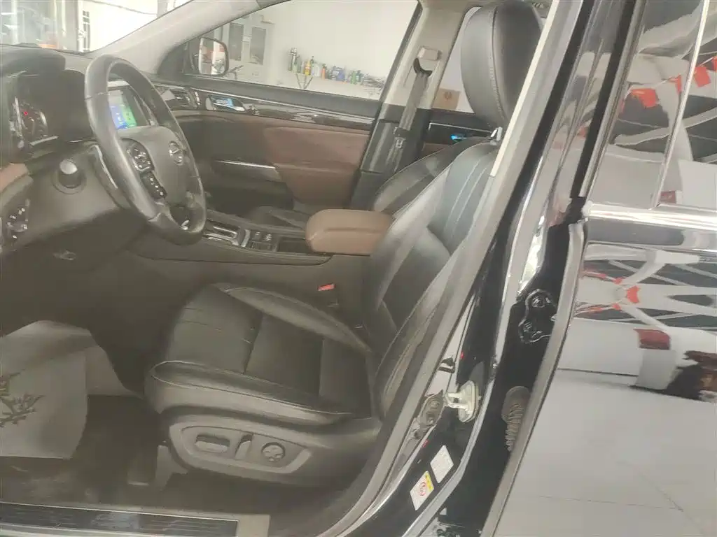 GAC Trumpchi Trumpchi GS8 2017 320T 2WD Luxury Smart Connect (7-seater) фото 11