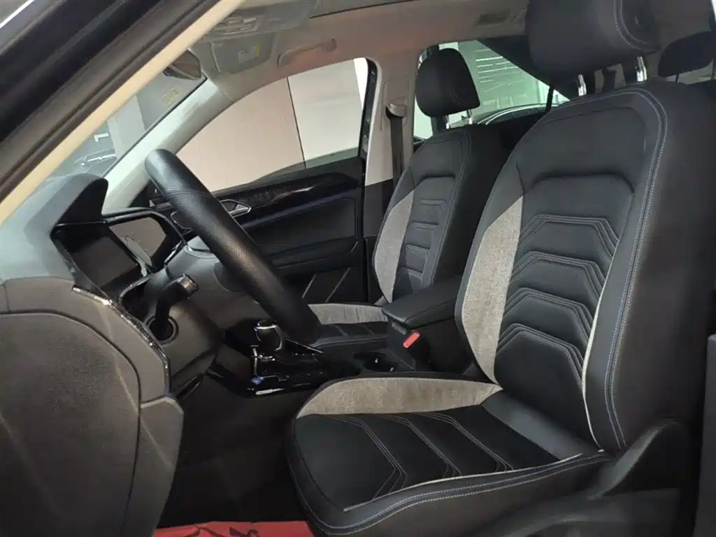 Volkswagen Tayron GTE Plug-in Hybrid 2020 Model 1.4T Luxury фото 15