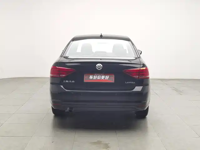 Volkswagen Lavida 2015 1.6L Automatic Trend Edition — фото 4