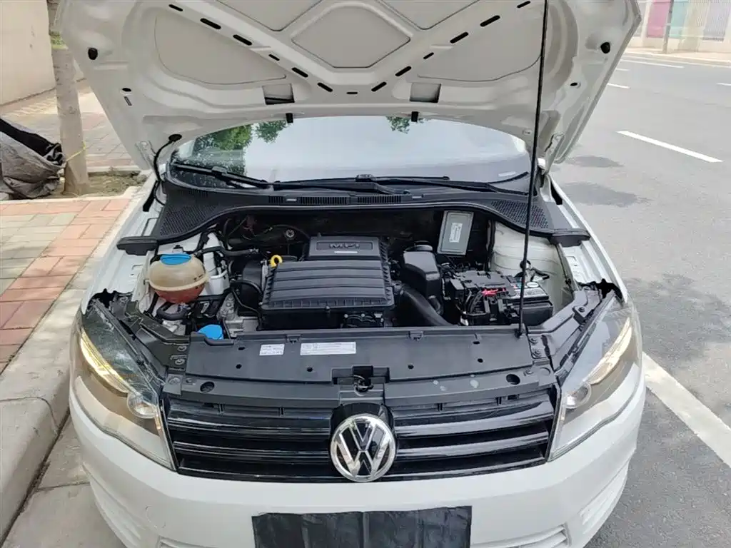 Volkswagen Jetta 2015 Quality Edition 1.4L Manual Fashion фото 20