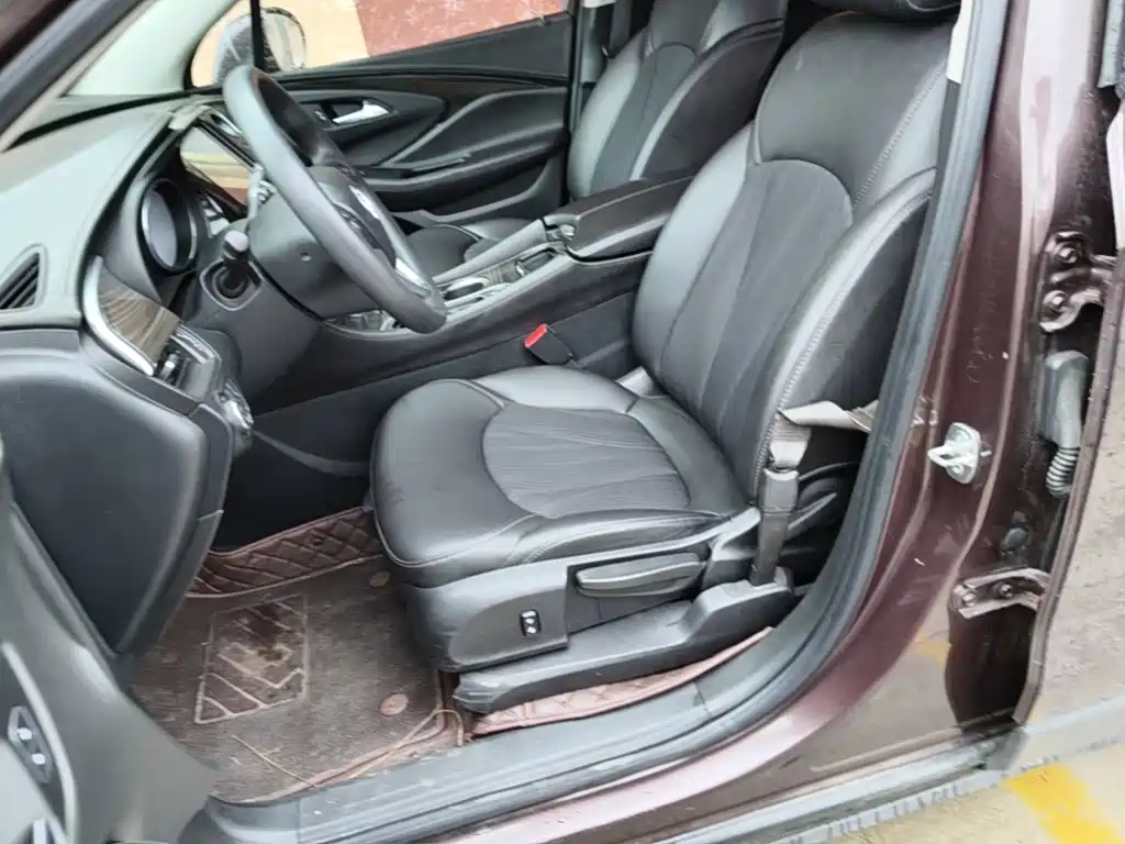 Фото 15 - Buick Envision Plus