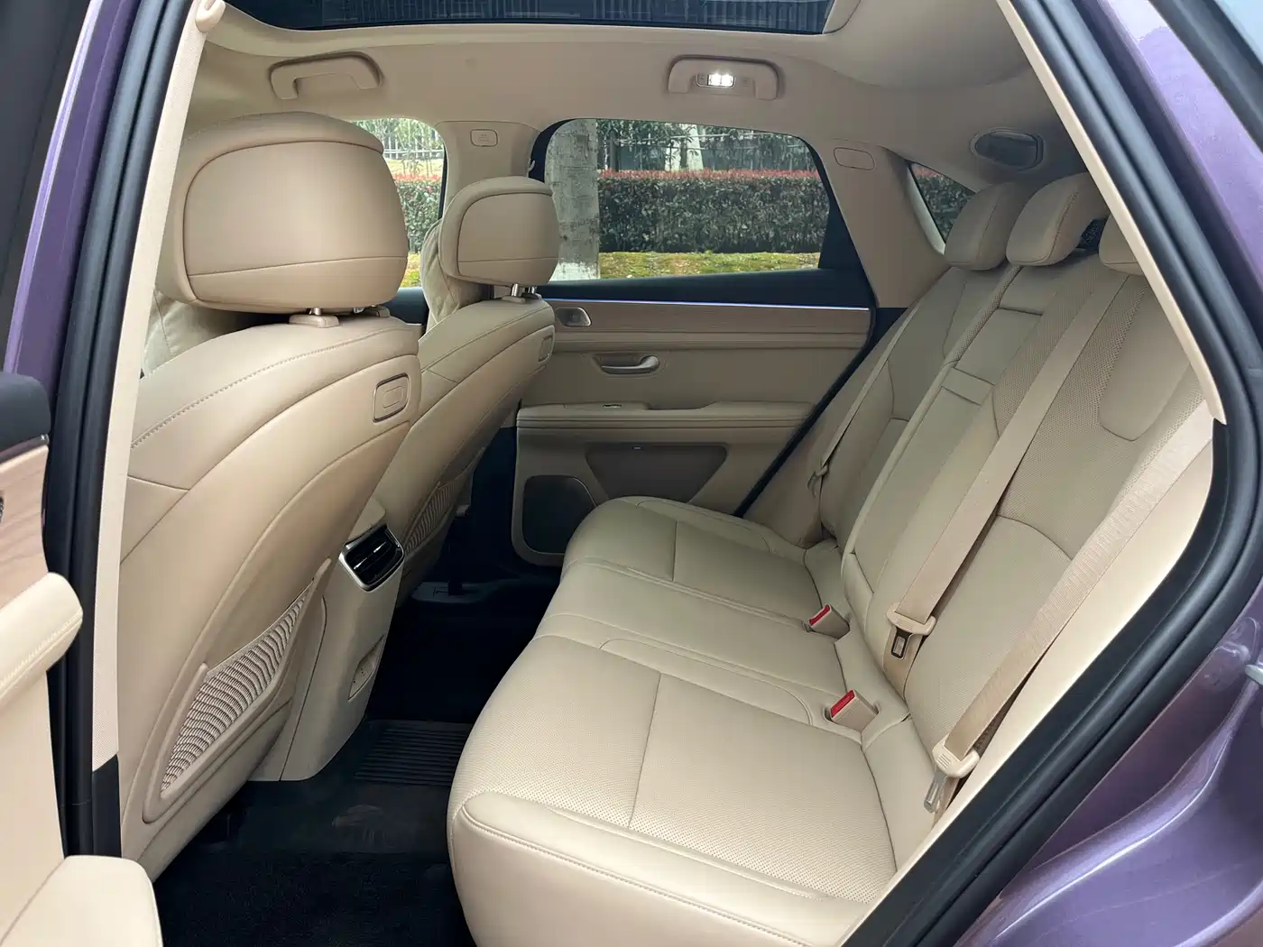 AITO Wenjie AITO M5 2025 Extended Range Ultra AWD фото 9