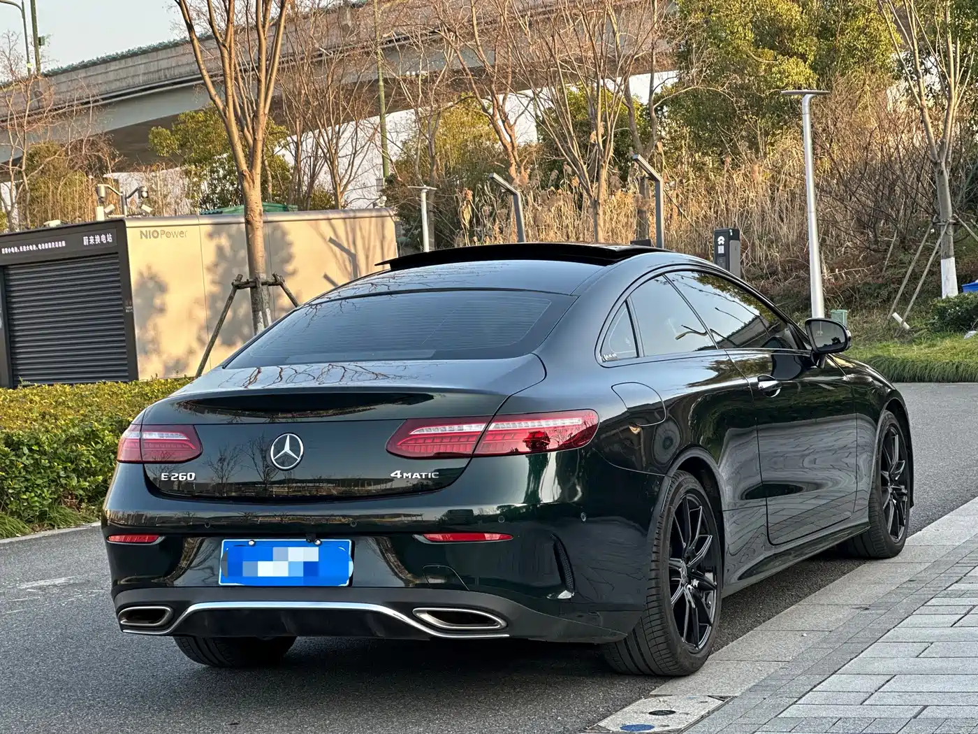 MERCEDES-BENZ E CLASS