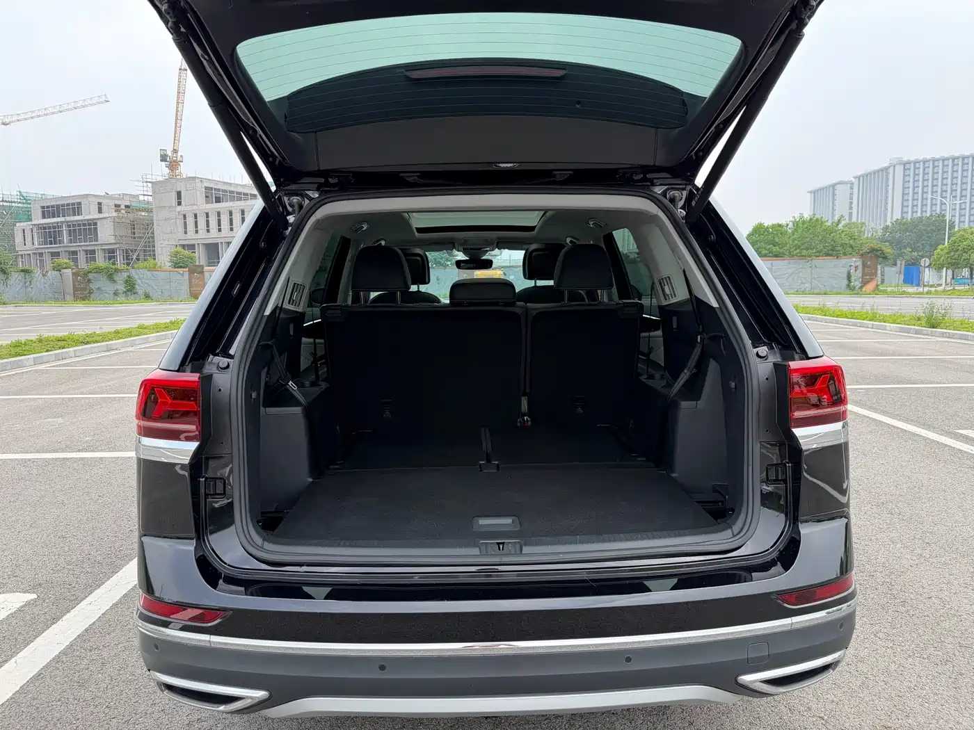 Volkswagen Teramont 2023 330TSI FWD Premium Luxury Edition фото 23
