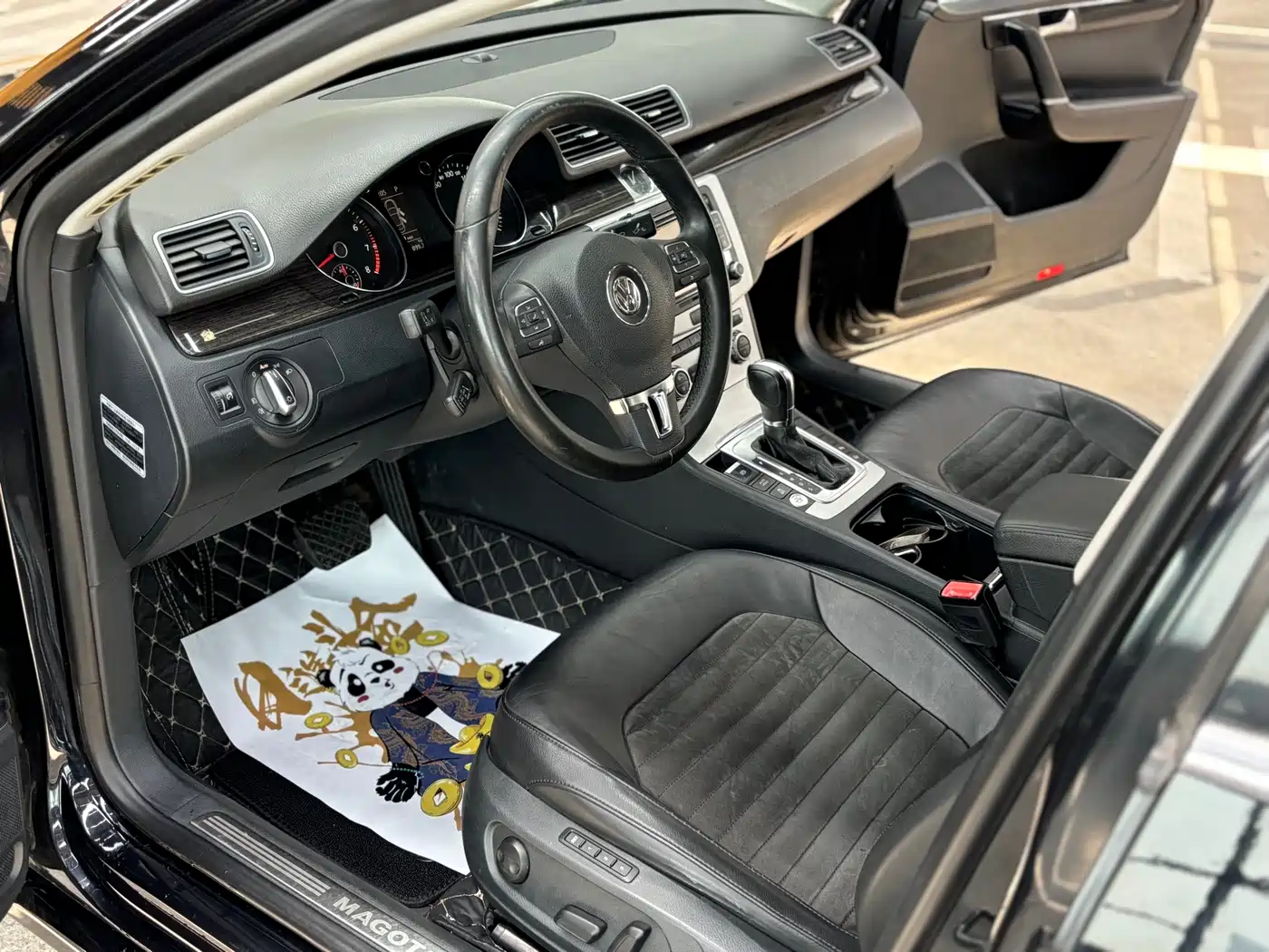 Volkswagen Magotan 2012 1.8TSI Premium фото 11