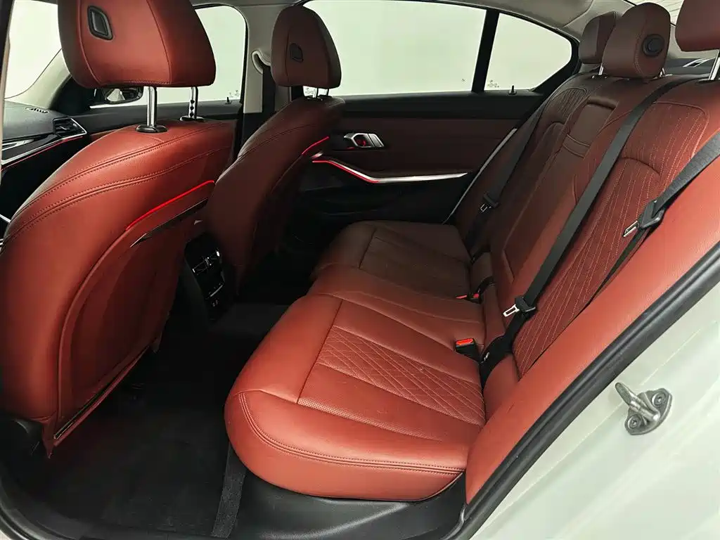 BMW 3 Series 2023 320Li M Sport Package фото 22