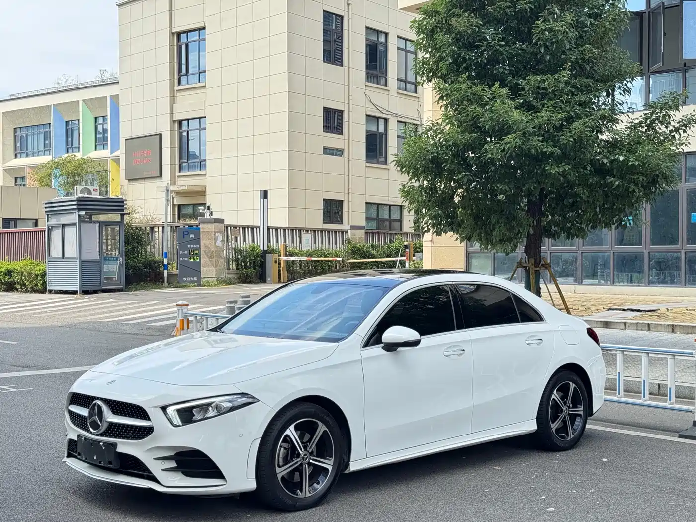 Mercedes-Benz A-Class 2022 A 200 L Sport Sedan Style