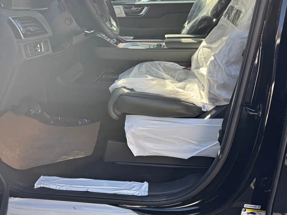 Lincoln Navigator 2026 2024 3.5T Long Wheelbase Presidential Edition