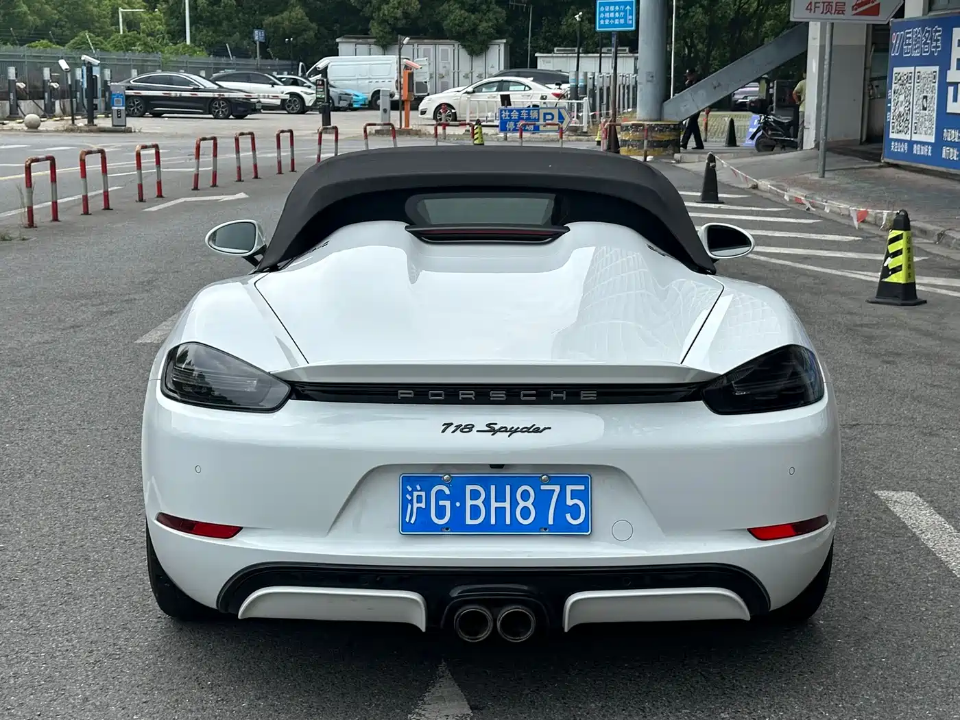 Porsche 718 2022 Spyder 2.0T фото 10