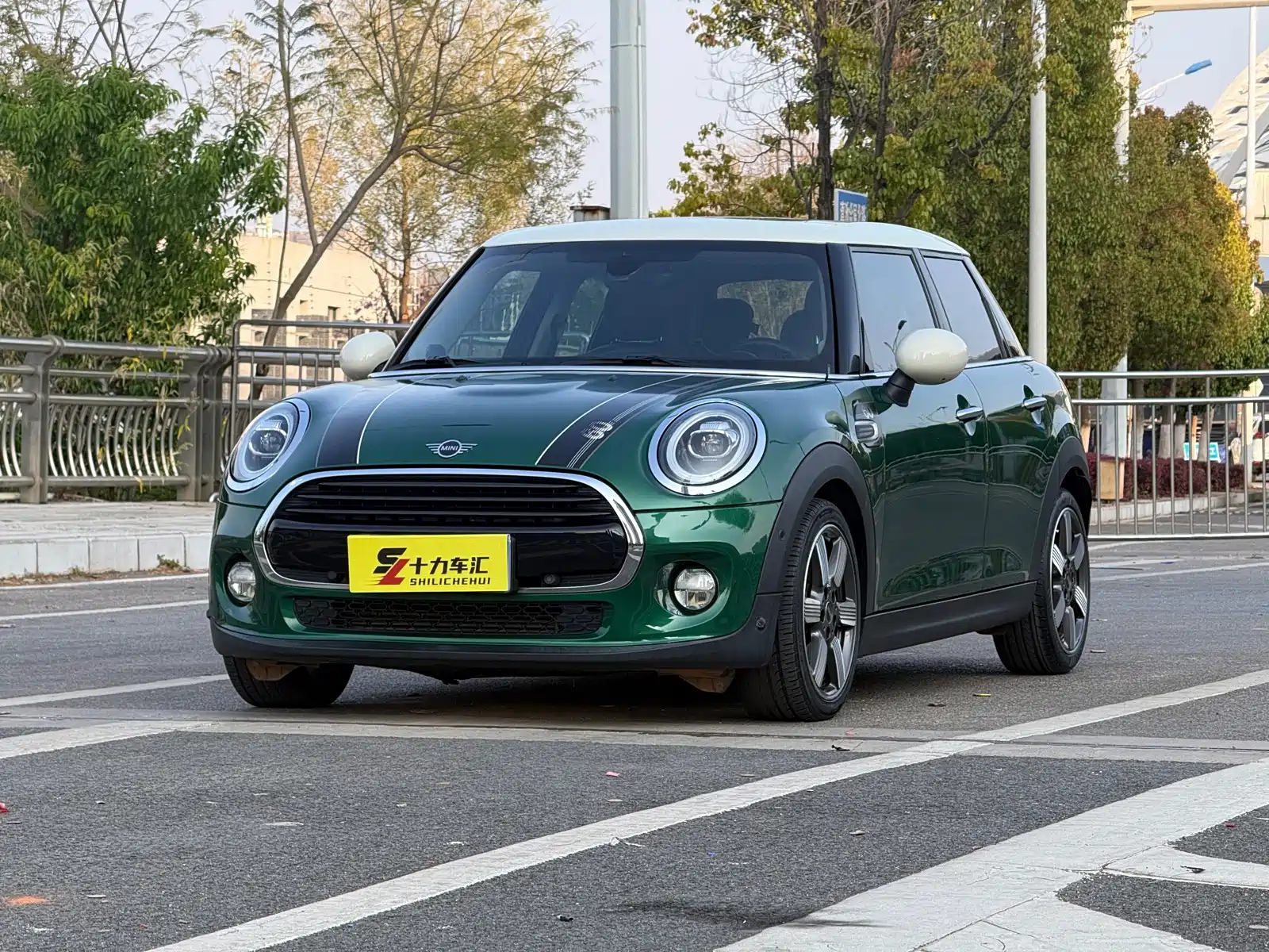 Фото 1 - MINI MINI