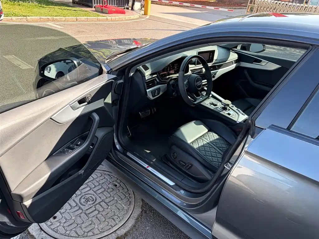 Audi A5 (Import) 2019 Sportback 40 TFSI Fashion фото 15