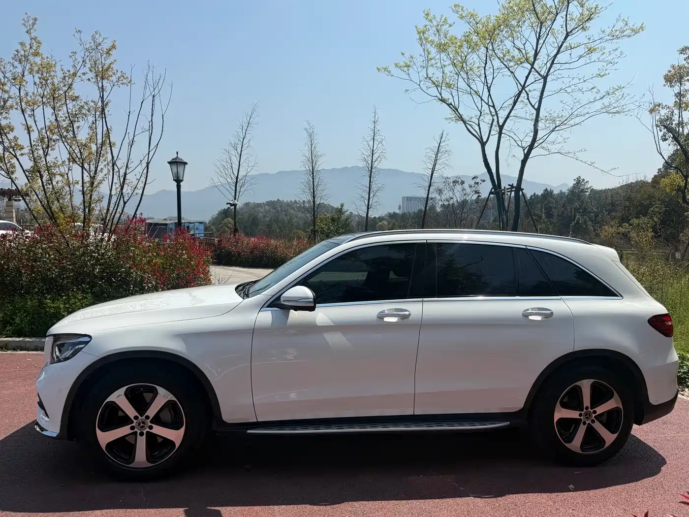 Mercedes-Benz GLC 2019 GLC 260 L 4MATIC Luxury фото 4