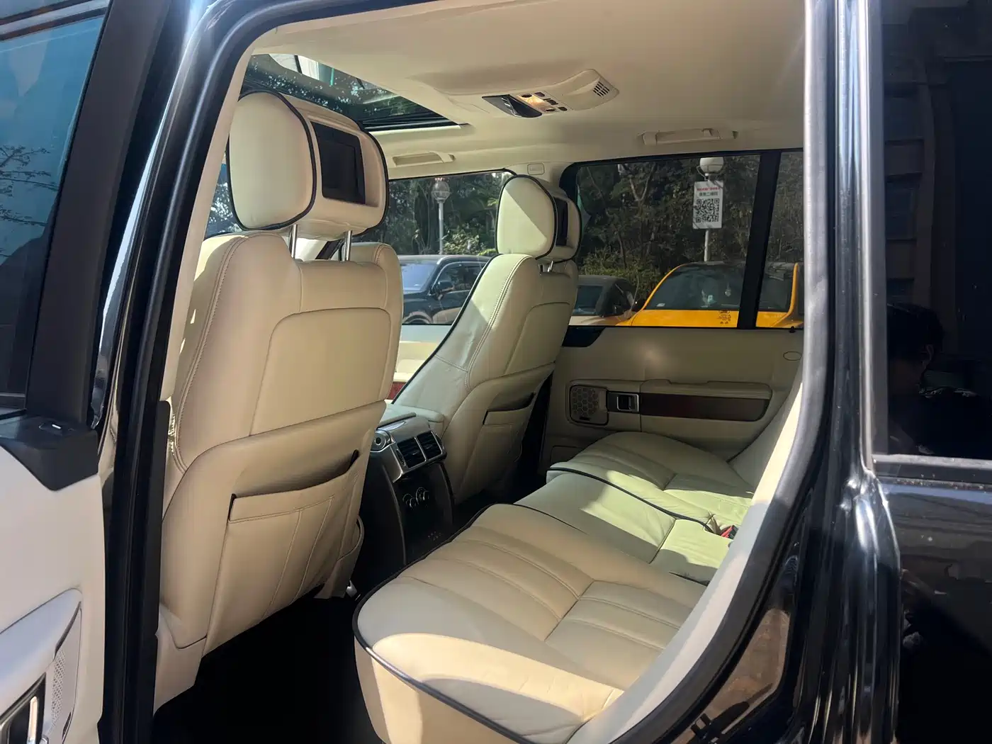 Land Rover Range Rover 2012 5.0 NA V8 фото 8