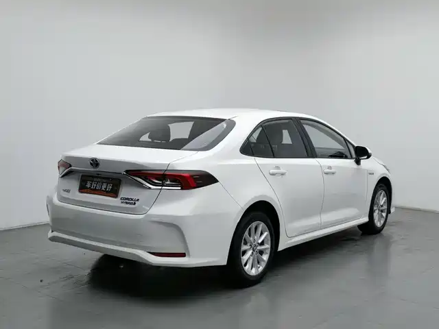 Toyota Corolla 2019 Hybrid 1.8L E-CVT GL-i Elite Edition — фото 2